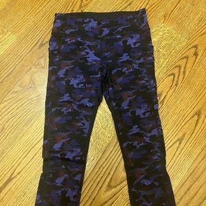 Lululemon Pace Rival Crop 19”, Hounds Camo Emperor Purple/Black